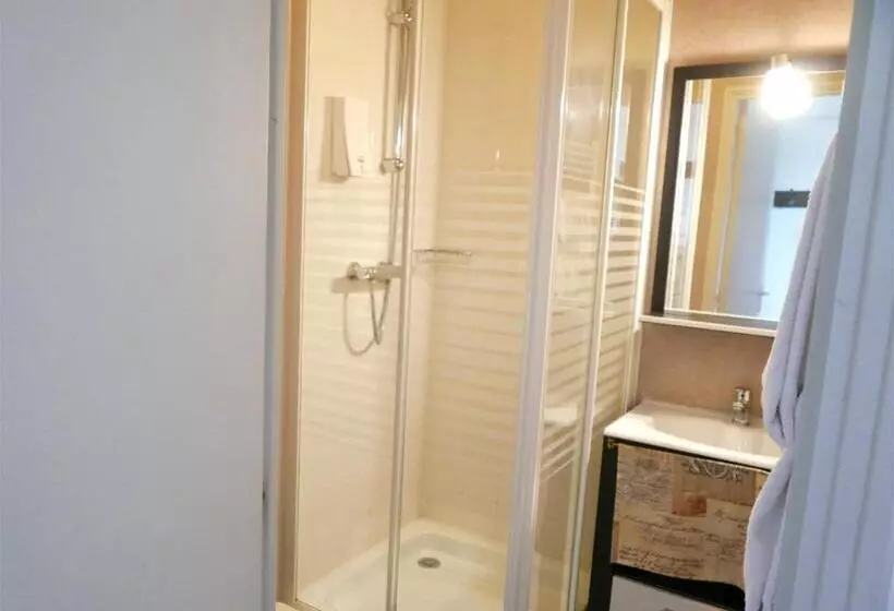 Hotelli Hôtel Mille Et Une Feuilles