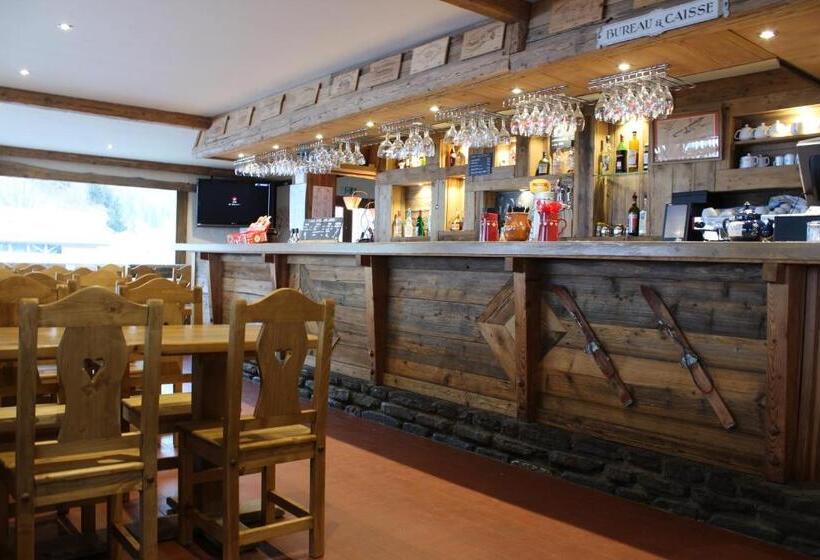 هتل Hôtel Restaurant U Fredy