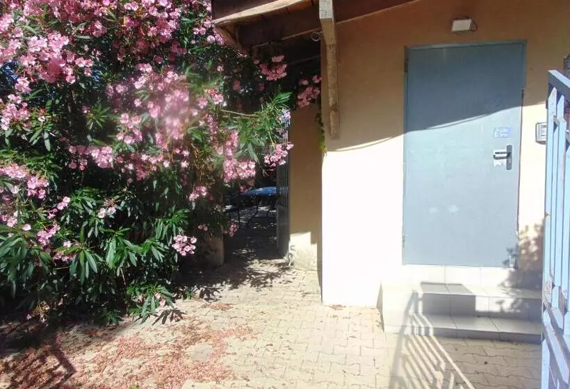 ホテル Le Relais De La Rn7