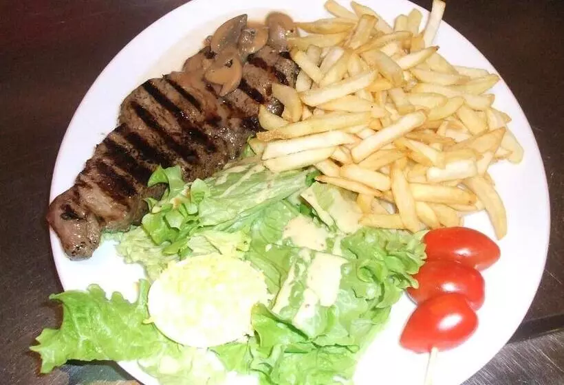 ホテル Le Relais De La Rn7