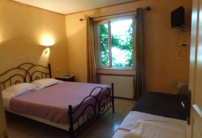 ホテル Le Relais De La Rn7