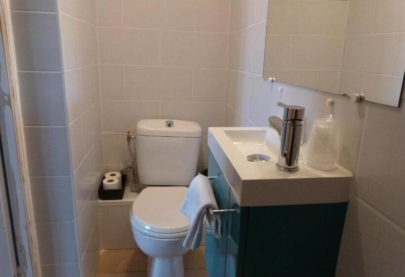 Отель Logis Hôtel Restaurant La Borie