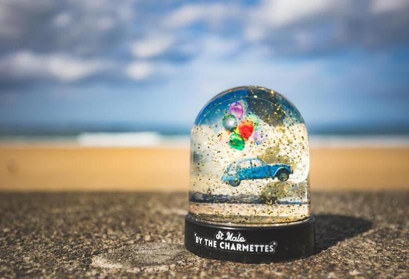 Отель Les Charmettes