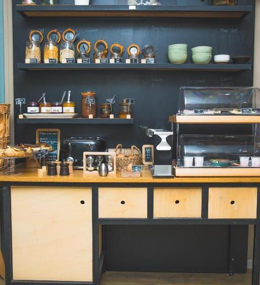 Отель Les Charmettes