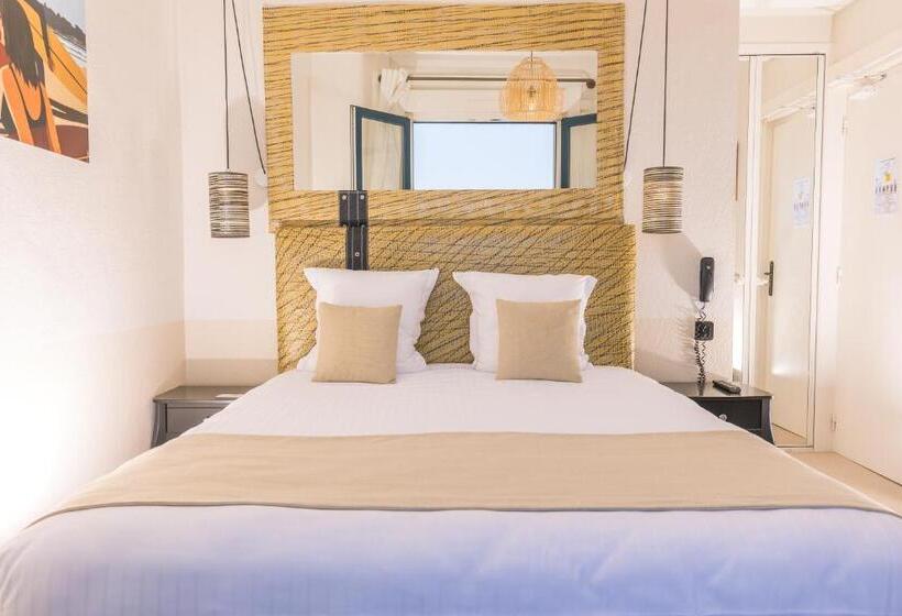 Отель Les Charmettes