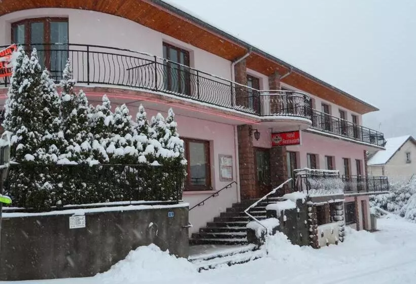 Hotelli Les Jolis Coeurs