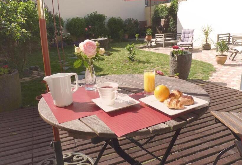 בית מלון כפרי Saint Yves