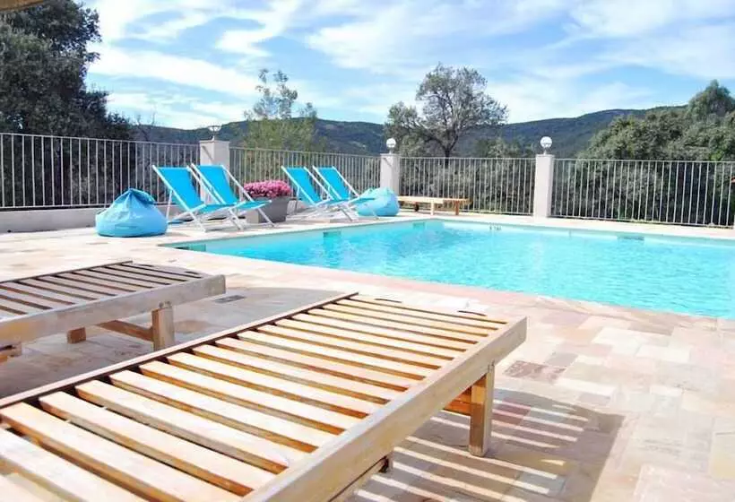 Villa Nais B&b