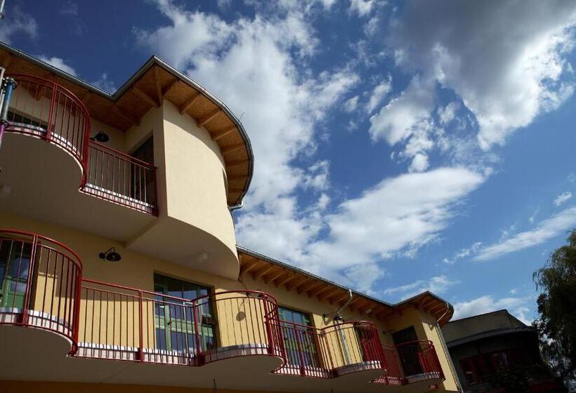 هاستل Seminar Und Gästehaus Flussbad Gartenstrasse