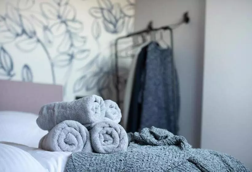 B&b Reveille