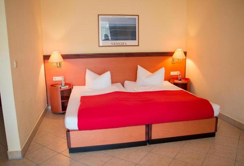 Esplanade & Aparthotel Rialto