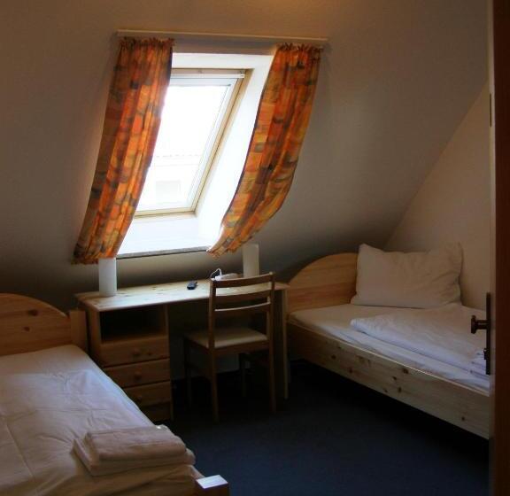 هتل Alt Vinnhorst