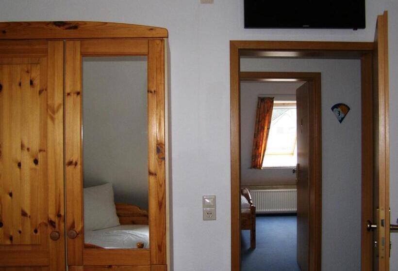 هتل Alt Vinnhorst