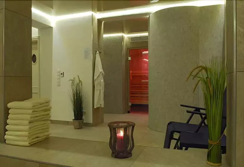Hotelli Am Südwäldchen