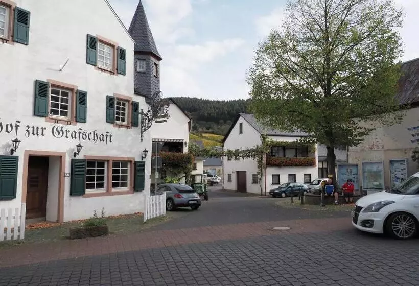 Hotelli Gasthof Zur Grafschaft Veldenz