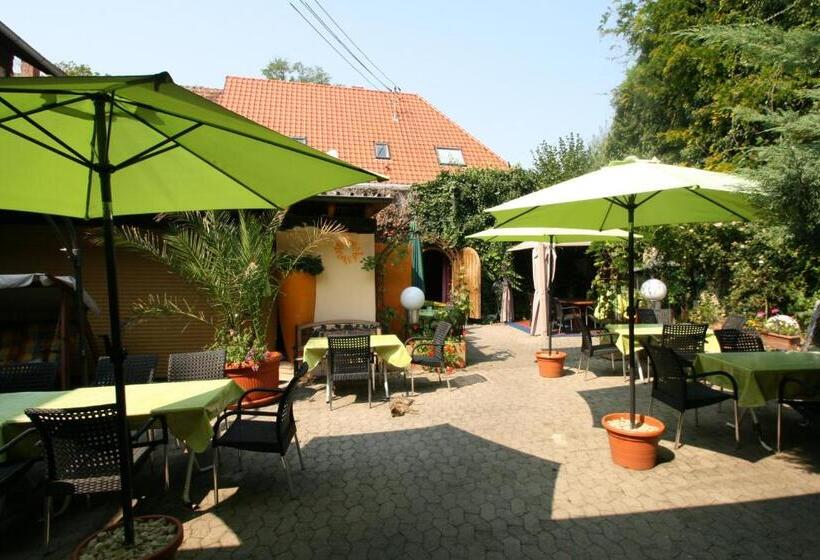 Отель Landgasthof Sonne