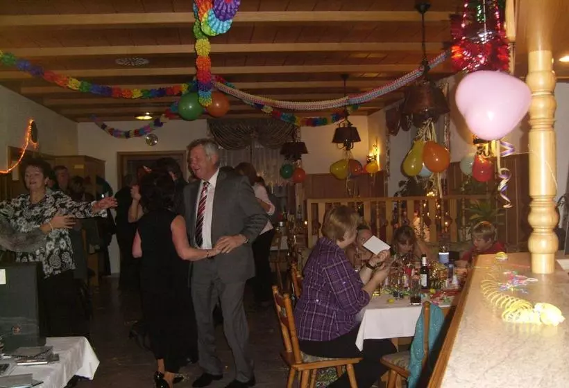 Hotelli Frühstückspension Schlösselmühle