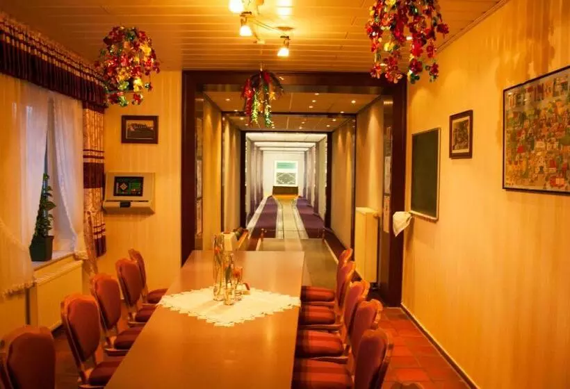 Hotelli Restaurant Bergeshöhe