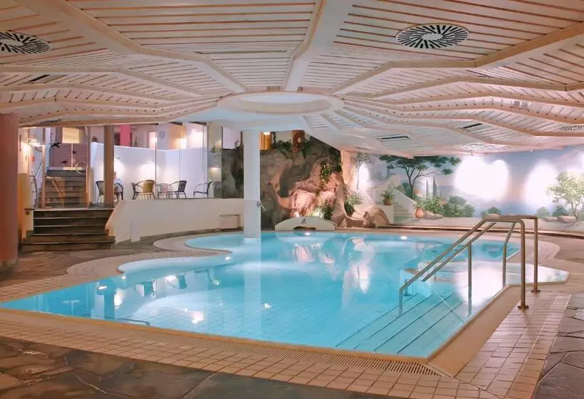 هتل Villa Huxori