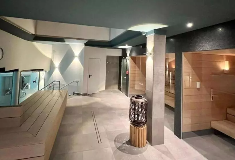هتل Villa Huxori