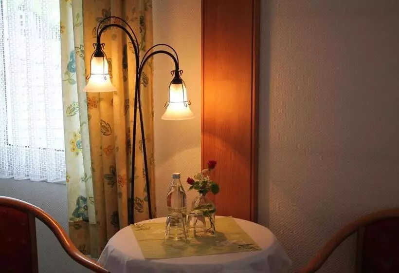 ホテル Wüllner's Landgasthof