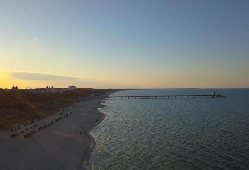 Kastanienhof Hotel Garni