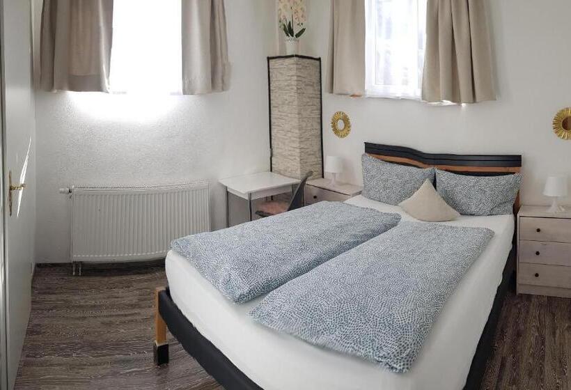 Albergue House La Neuschwanstein Blick