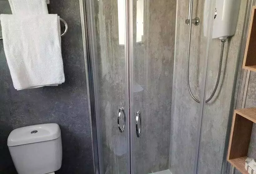 تختخواب و صبحانه Briarbank Guest House