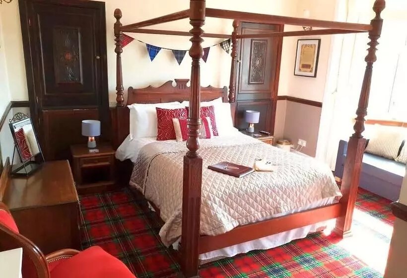 تختخواب و صبحانه Briarbank Guest House