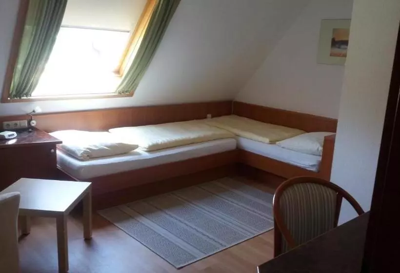 ホテル Altes Wirtshaus Fördergersdorf Bed & Breakfast