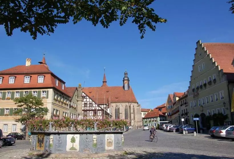ホテル Pension Zum Grünen Wald