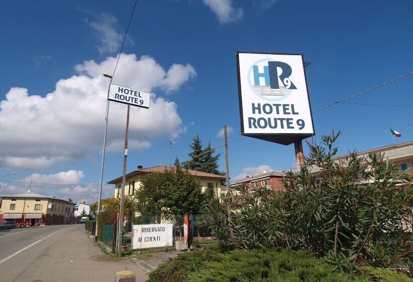 ホテル Route 9