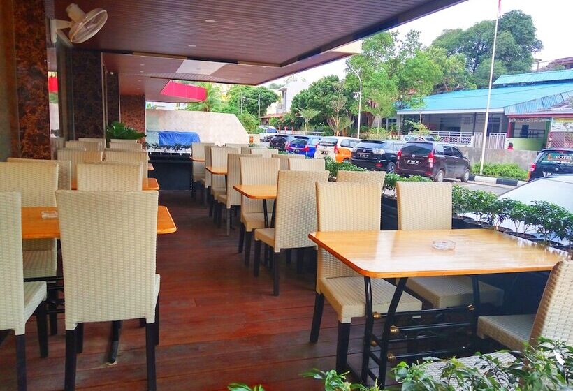 The L Hotel Entertainment