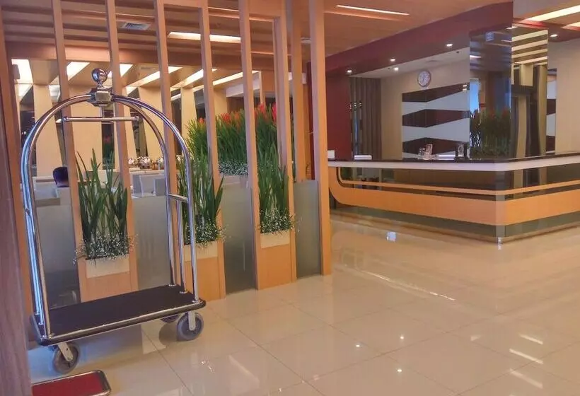 The L Hotel Entertainment