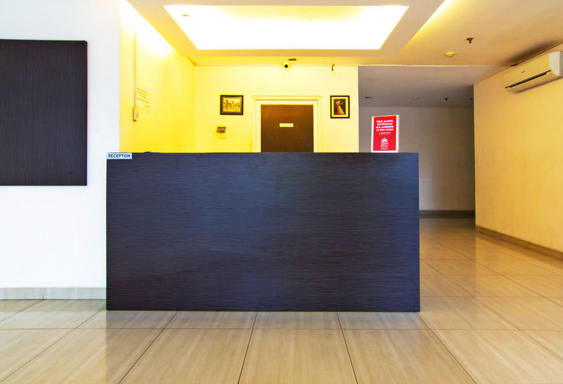 בית מלון כפרי Zen Rooms Palmerah Barat