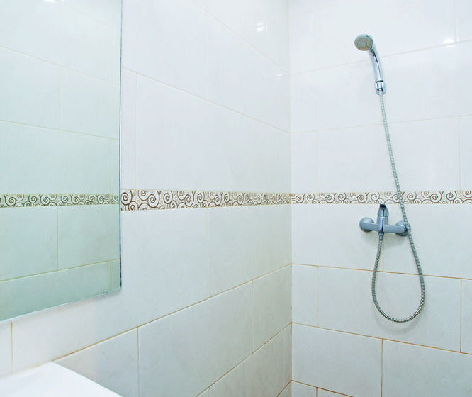 בית מלון כפרי Zen Rooms Palmerah Barat