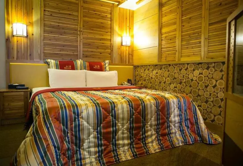 Matsuni Motel