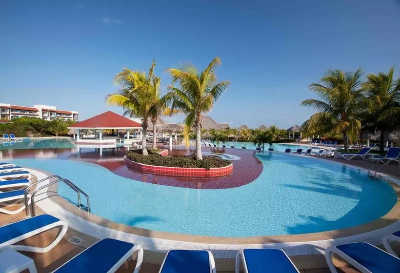 Memories Paraiso Beach Resort