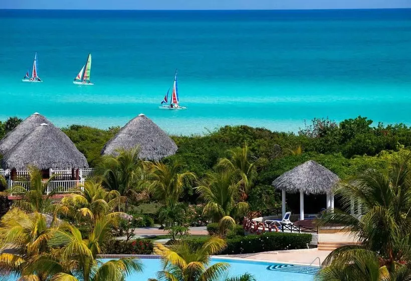 Memories Paraiso Beach Resort