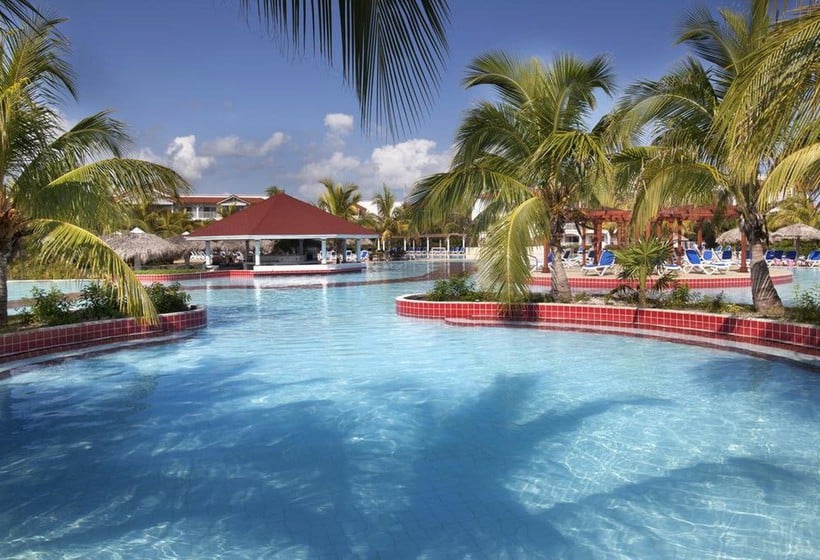 Memories Paraiso Beach Resort