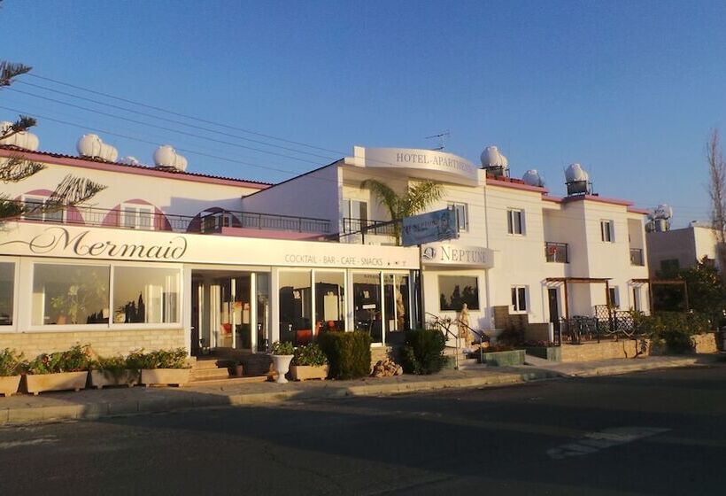 Neptune Hotel Apartments Paphos