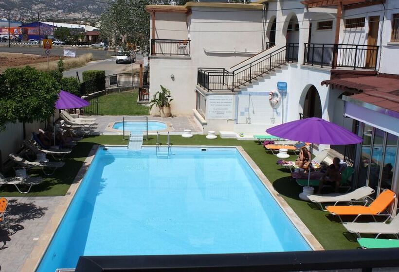 Neptune Hotel Apartments Paphos