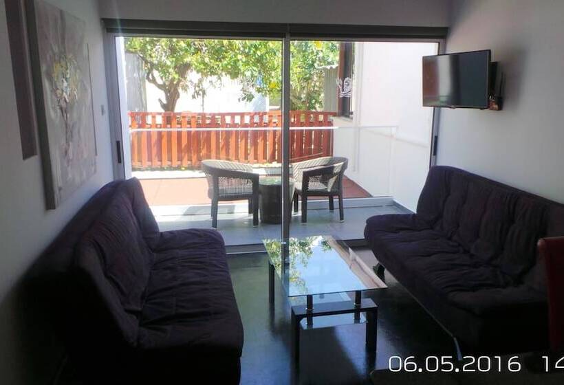 Neptune Hotel Apartments Paphos