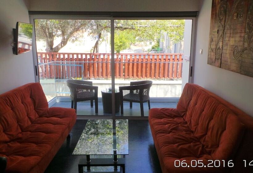 Neptune Hotel Apartments Paphos