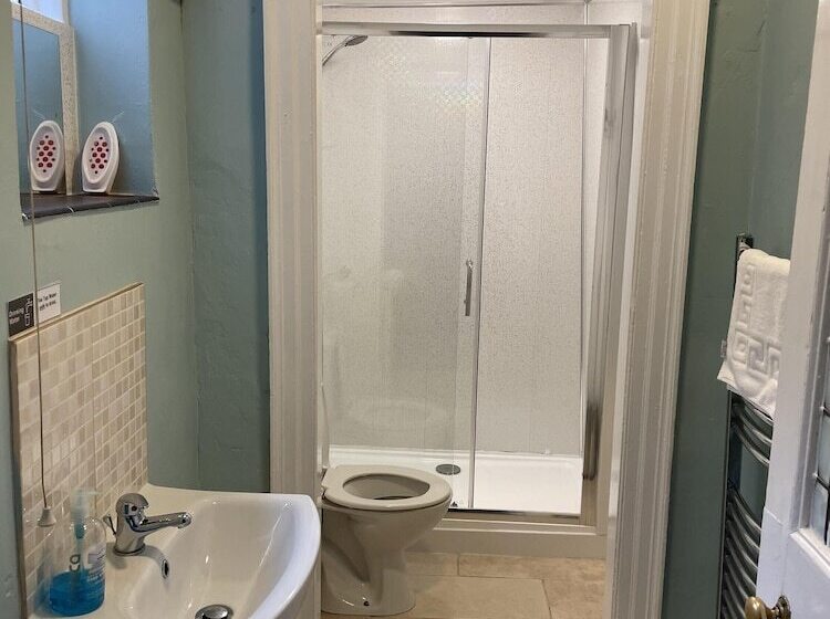 تختخواب و صبحانه Diamonds Inn