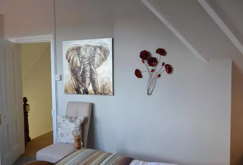 Bed and Breakfast Foy House