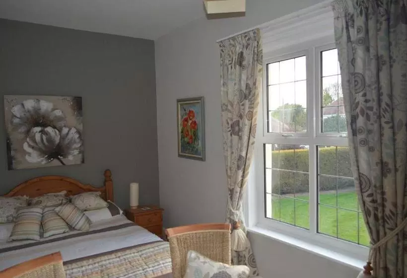 Bed and Breakfast Foy House