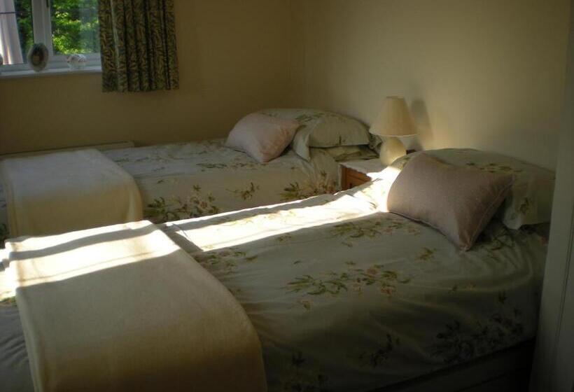 민박 Hillside Cottage