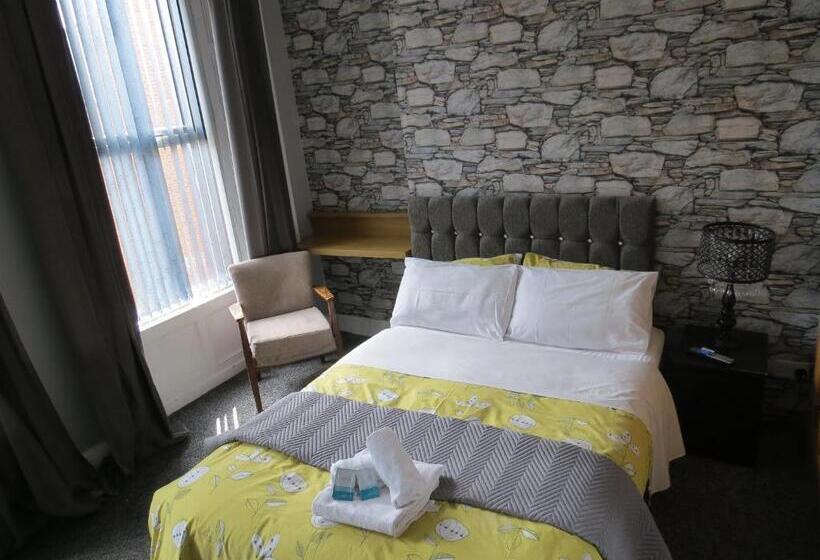 Bed and Breakfast Princes House In The Walled City