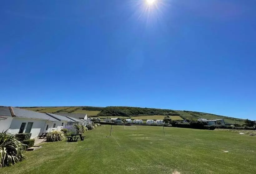 Croyde Bay Hotel Or Self Catering